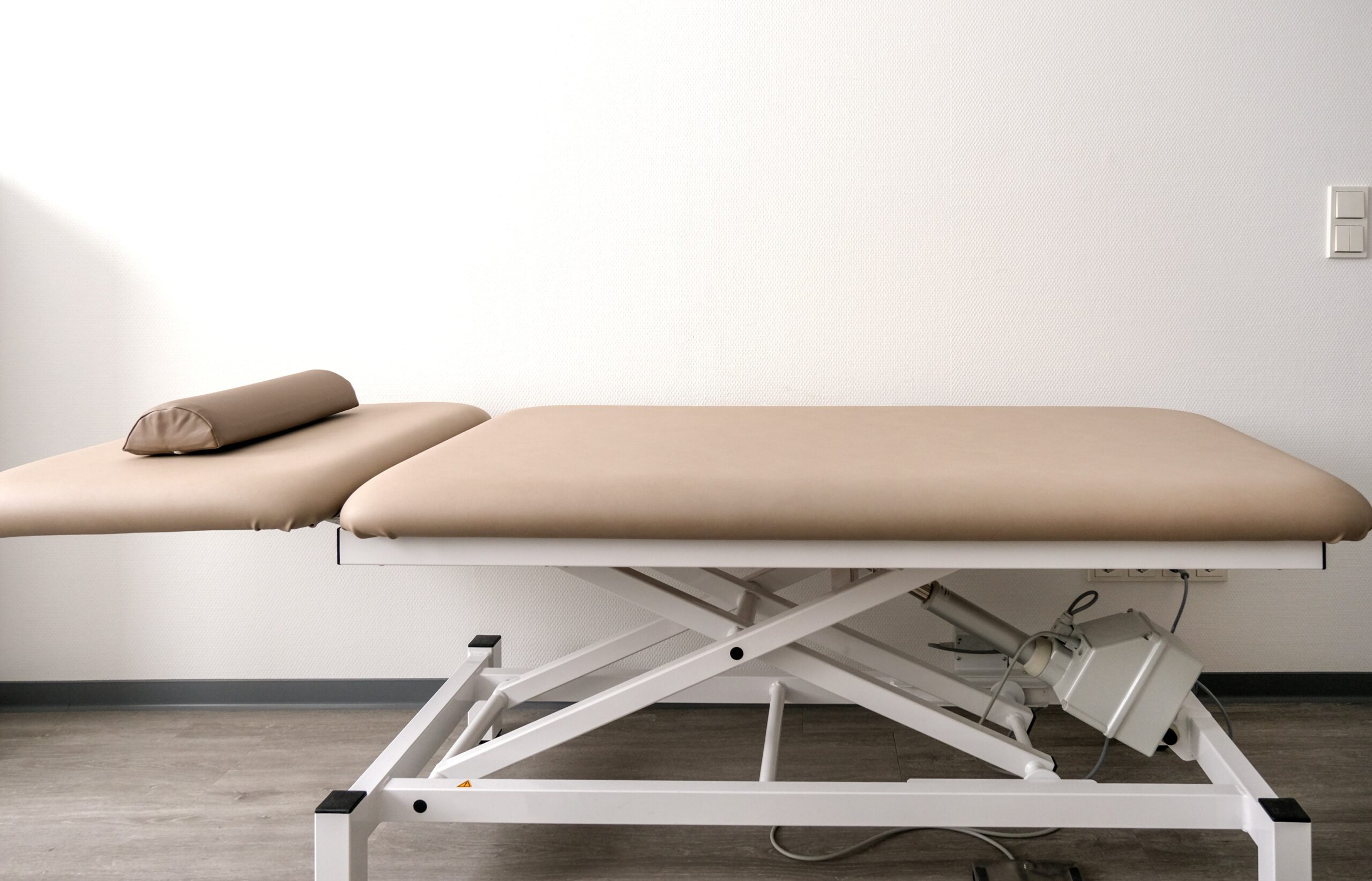 Therapieliegen_Praxis_Einrichtung